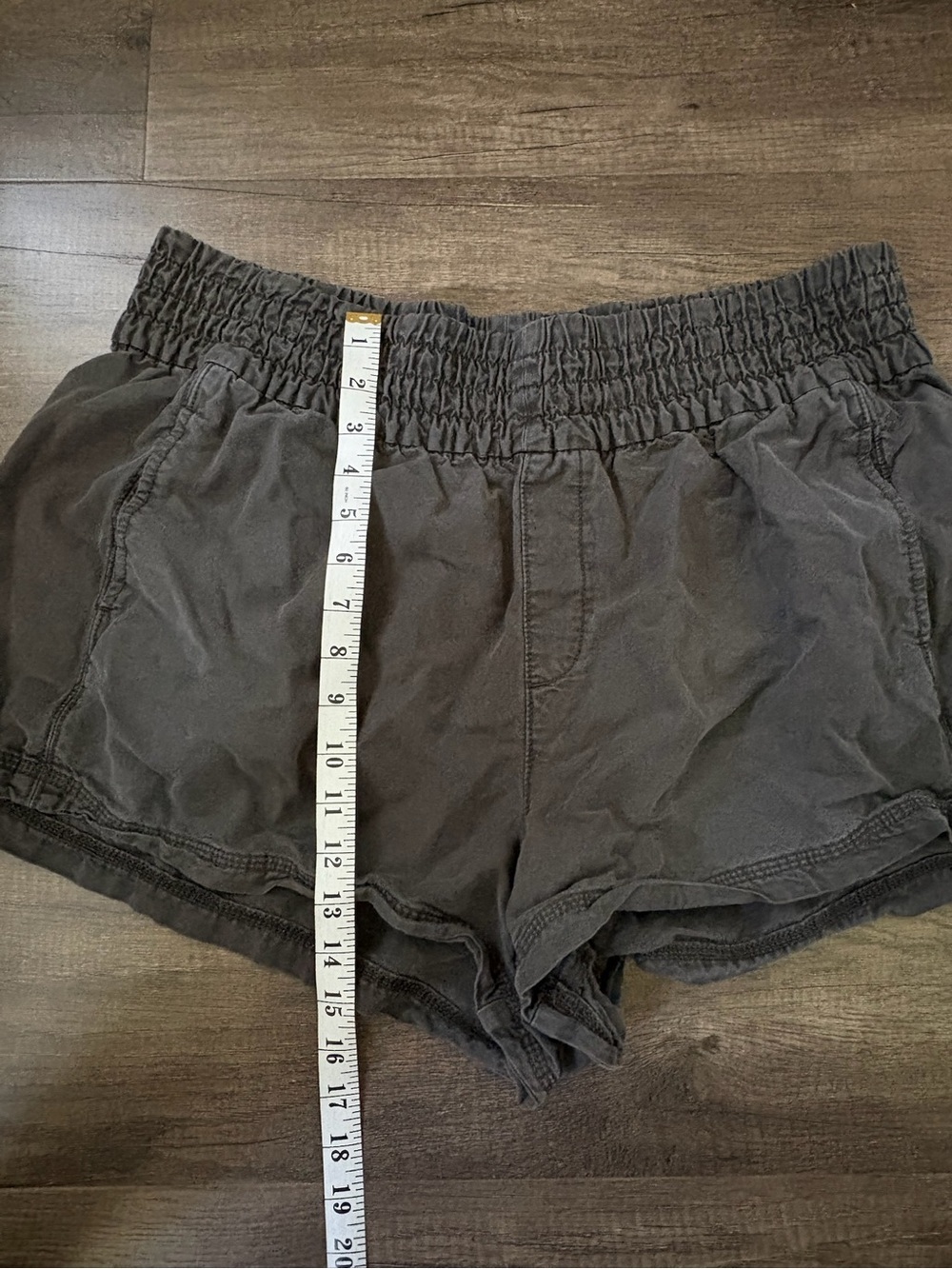 Aerie Distressed Acid Wash Smocked Waist Shorts Charcoal Gray - Picture 3 of 5
